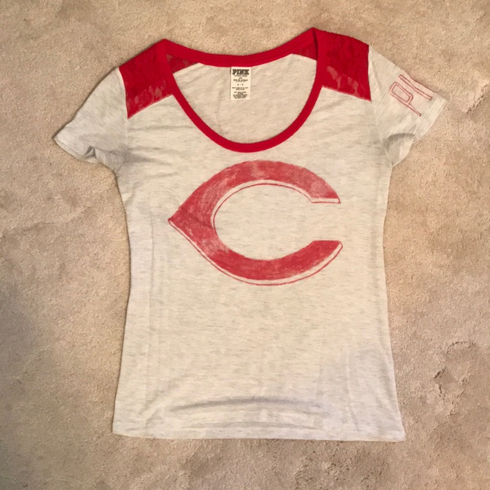 PINK Cincinnati Reds Lace Shoulder Shirt (Small)